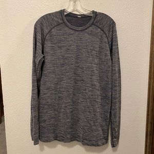 Lululemon long sleeve men’s small grey